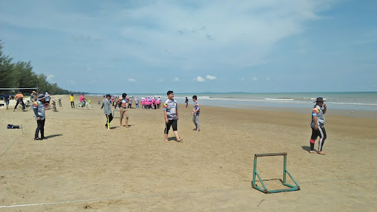 Pimping Beach