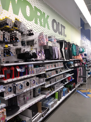 Variety Store «Five Below», reviews and photos, 6600 Spring Stuebner Rd Suite 156, Spring, TX 77389, USA