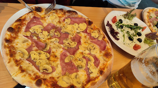 Pizzeria Bulan KG en Stainach