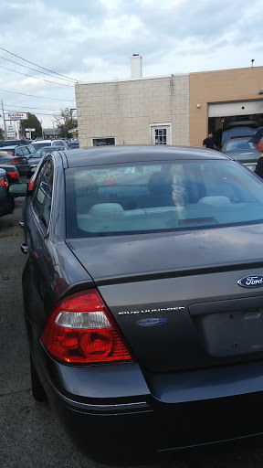 Looney Tuned Auto Sales Inc, 826 Washington St, Attleboro, MA 02703, USA, 