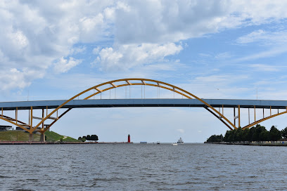 Daniel W. Hoan Memorial Bridge