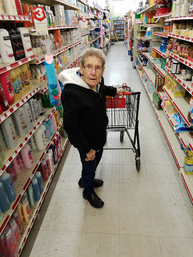 Dollar Store «FAMILY DOLLAR», reviews and photos, 725 E 2nd St, Muscatine, IA 52761, USA