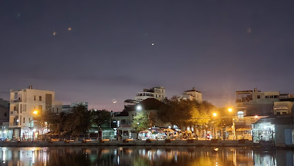 Công viên bờ kè sông Bảo Định