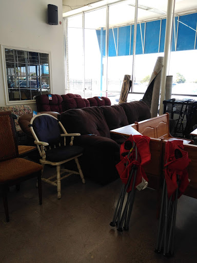 Non-Profit Organization «Society of St. Vincent de Paul - Sunnyslope Thrift Store», reviews and photos, 8231 N 7th St, Phoenix, AZ 85020, USA