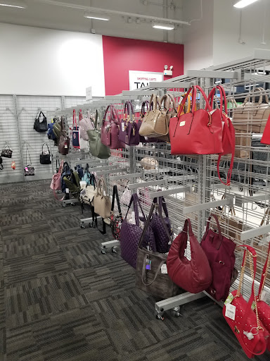 Clothing Store «Burlington Coat Factory», reviews and photos, 1300 N Larkin Ave, Joliet, IL 60435, USA