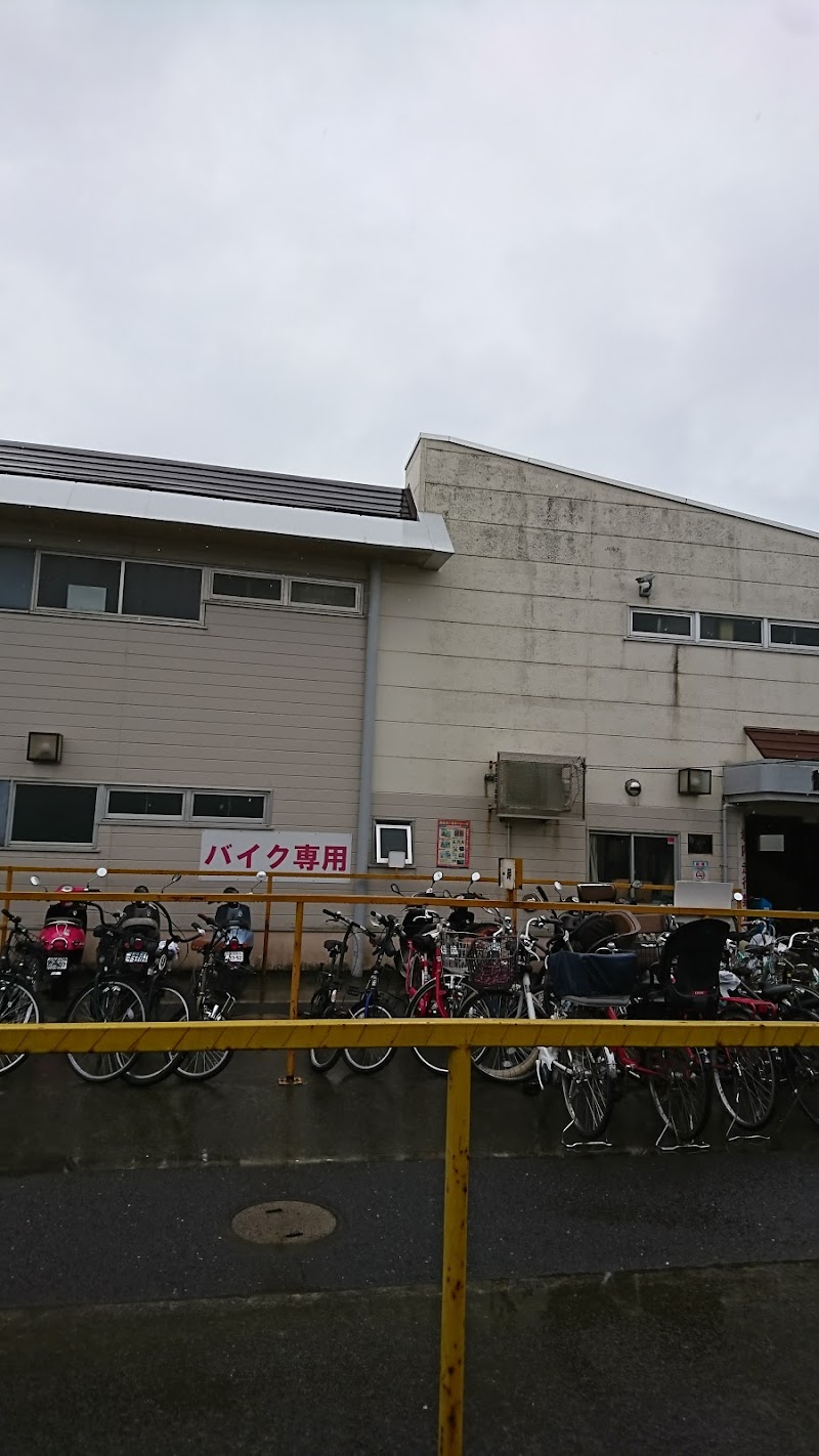 鵠沼海岸駅自転車等駐車場