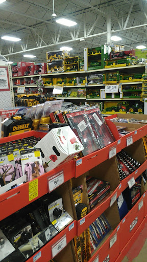 Home Improvement Store «Tractor Supply Co.», reviews and photos, 10161 Lochridge Blvd, Covington, GA 30014, USA