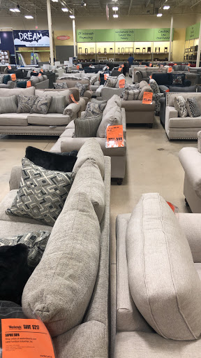 Furniture Store «Weekends Only Furniture & Mattress», reviews and photos, 14205 Manchester Rd, Manchester, MO 63011, USA