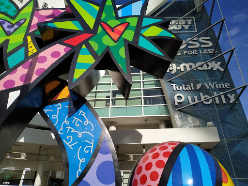 Shopping Mall «Fifth and Alton», reviews and photos, 1100 6th St, Miami Beach, FL 33139, USA