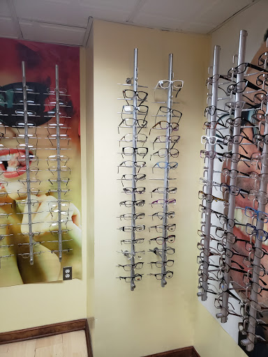 Eye Care Center «Eyeglass Encounters», reviews and photos, 1325 Market St, Philadelphia, PA 19107, USA