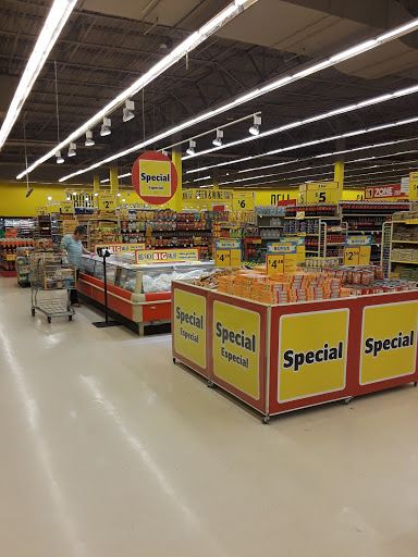 Grocery Store «Fresco y Más», reviews and photos, 1630 W 49th St, Hialeah, FL 33012, USA