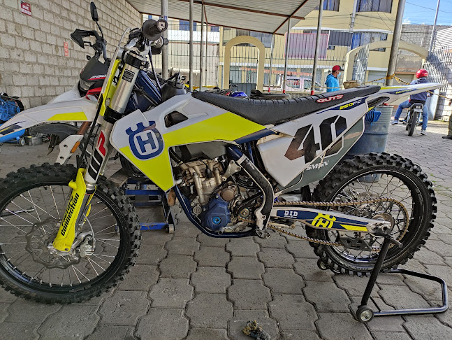 Opiniones de Solo Motos servicio técnico en Latacunga - Tienda de motocicletas