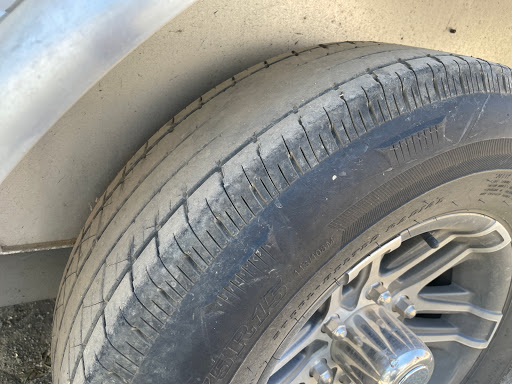 Tire Shop «Les Schwab Tire Center», reviews and photos, 2650 Las Positas Rd, Livermore, CA 94551, USA