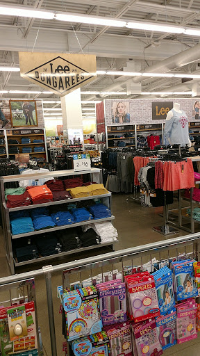 Outlet Store «VF Outlet», reviews and photos, 6401 Marana Center Blvd #213, Tucson, AZ 85742, USA