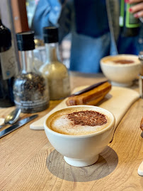 Cappuccino du Restaurant Le Pain Quotidien Lepic à Paris - n°2