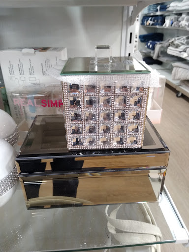 Department Store «HomeGoods», reviews and photos, 99 Executive Blvd S, Southington, CT 06489, USA