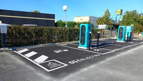 Borne de recharge de véhicules électriques Electra Station de recharge Villenave-d'Ornon