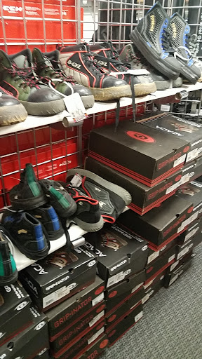 Sporting Goods Store «Play It Again Sports», reviews and photos, 11317 MN-7, Minnetonka, MN 55305, USA