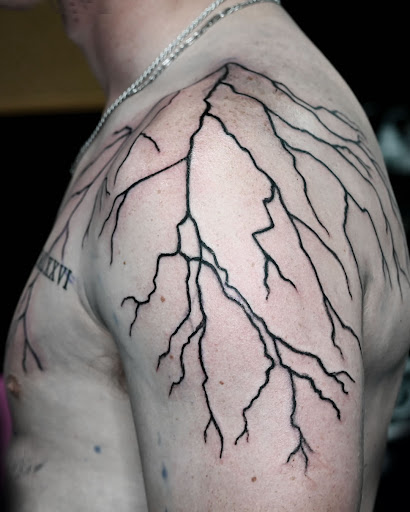 Explore italian tattoo ideas, creative tattoo ideas in Saint Petersburg, available at Phoebus Tattoos