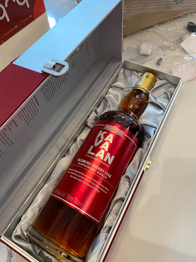 Liquor Store «Prestige Wine & Spirits», reviews and photos, 3410 Amelia Dr, Orchard Park, NY 14127, USA