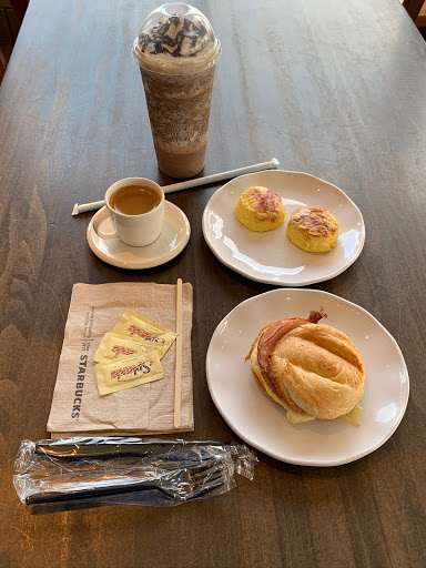 Coffee Shop «Starbucks», reviews and photos, 423 S Federal Hwy, Pompano Beach, FL 33062, USA