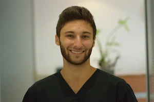 Dentiste - Dr Ruben Wahnich image