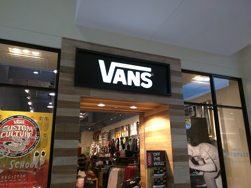 Shoe Store «Vans», reviews and photos, 925 Blossom Hill Rd, San Jose, CA 95123, USA