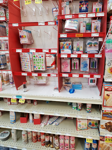 Grocery Store «Strack & Van Til Food Market And Cafe And Deli», reviews and photos, 7760 E 37th Ave, Hobart, IN 46342, USA