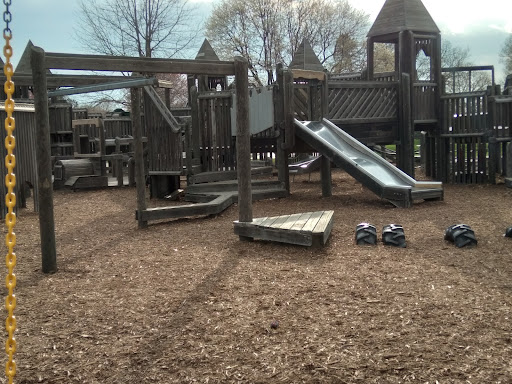 Park «Kilgour Park», reviews and photos, 400 W 15th St, Sterling, IL 61081, USA