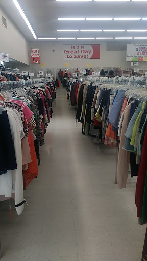 Thrift Store «Mega Thrift University Parkway», reviews and photos, 2816 University Pkwy, Winston-Salem, NC 27105, USA