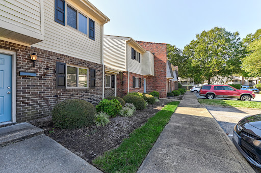 Turnberry Wells Townhomes