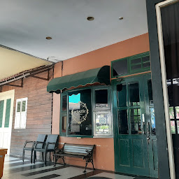 Ecletic Pub & Lounge