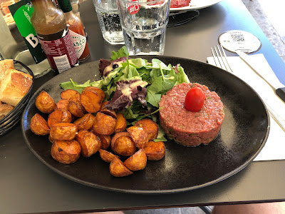 Restaurant "Terrasse Saint-Lazare" à Paris