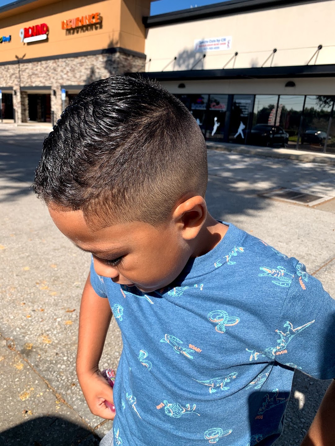 SPORT CUTS BY CH