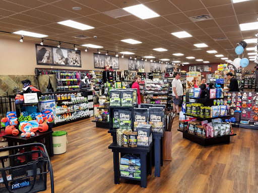 Pet Store «Pet Valu», reviews and photos, 644 E Main St, Waynesboro, PA 17268, USA