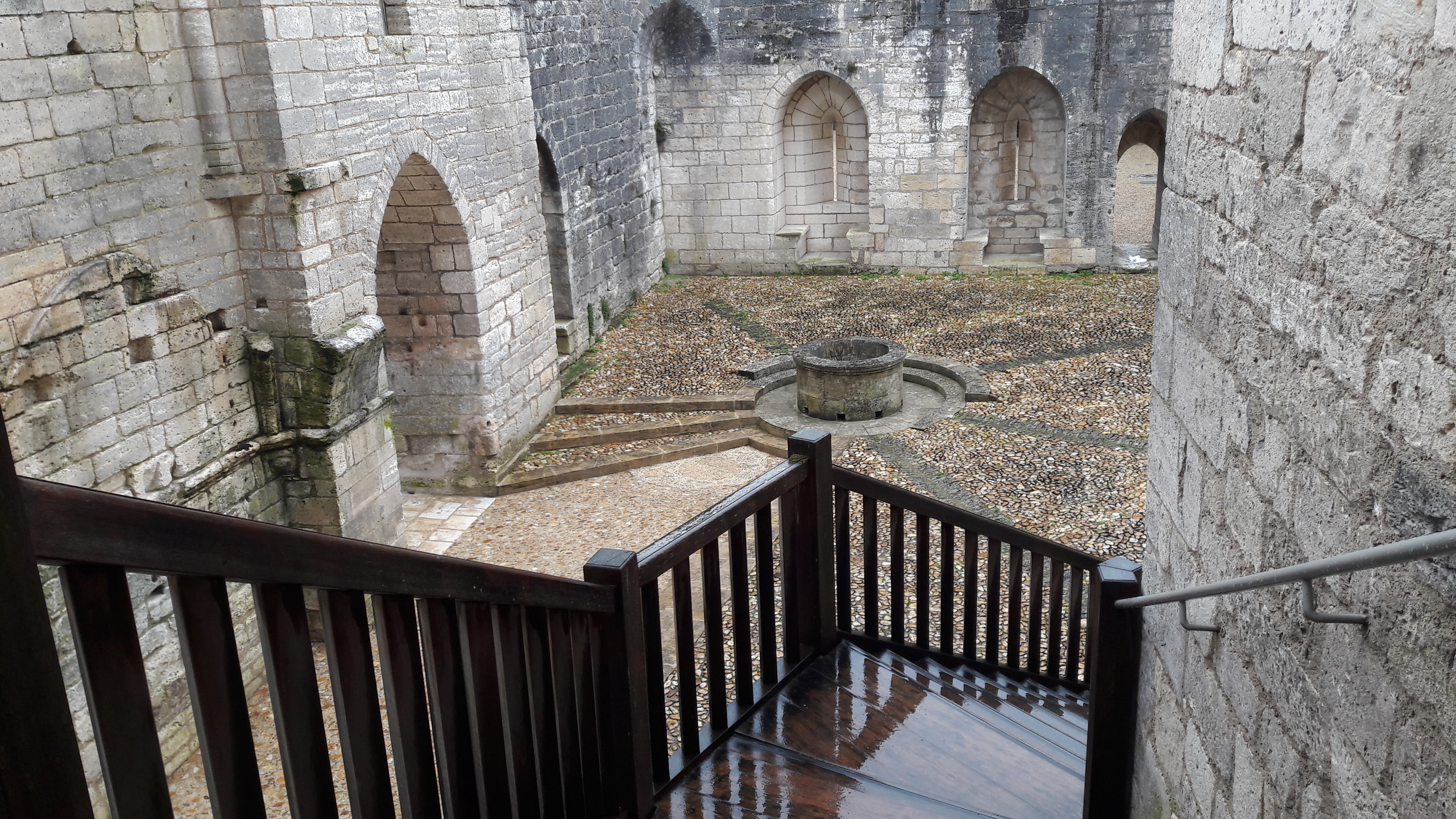 Photo n° 6 de l'avis de PolAlex.e fait le 22/02/2018 à 07:40