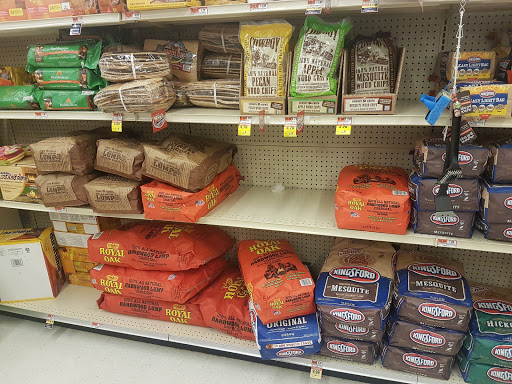 Grocery Store «ACME Markets», reviews and photos, 400 Simpson Dr, Chester Springs, PA 19425, USA