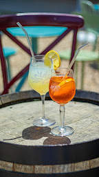 Photo n°86 de La Guinguette du Moulin de Porchères à Porchères ()