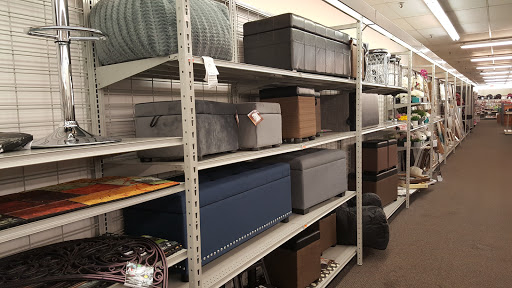 Clothing Store «Burlington Coat Factory», reviews and photos, 9321 Telegraph Rd, Redford Charter Twp, MI 48239, USA