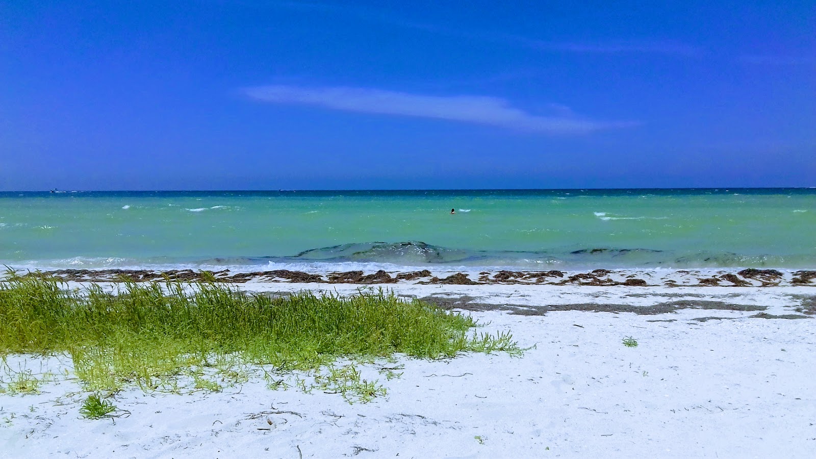 Foto de Playa Uaymitun y el asentamiento