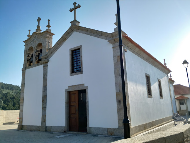 Igreja Paroquial de São Tiago de Encourados - Igreja