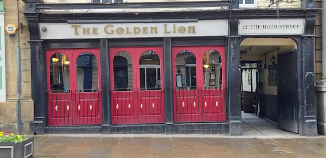 Comments and reviews of The Golden Lion
