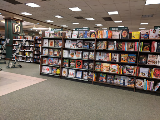 Book Store «Barnes & Noble», reviews and photos, 1201 42nd St S, Fargo, ND 58103, USA