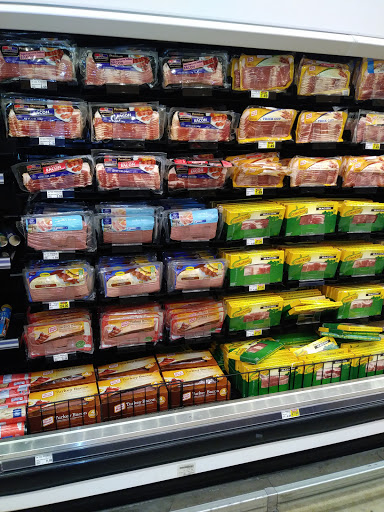 Grocery Store «Food 4 Less», reviews and photos, 4620 S Damen Ave, Chicago, IL 60609, USA