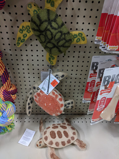 Pet Supply Store «Pet Food Warehouse», reviews and photos, 2500 Williston Rd, South Burlington, VT 05403, USA