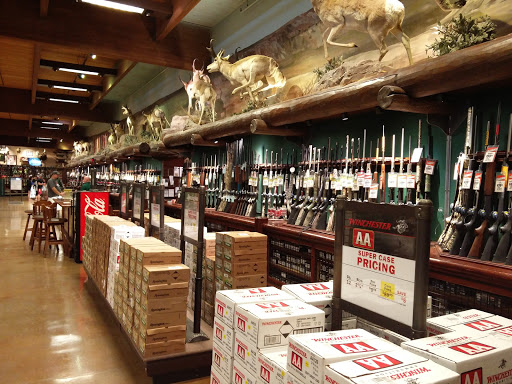 Outdoor Sports Store «Bass Pro Shops», reviews and photos, 7970 Northfield Blvd, Denver, CO 80238, USA