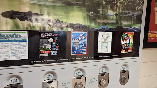 Movie Theater «United Artists Farmingdale 10», reviews and photos, 20 Michael Ave, Farmingdale, NY 11735, USA