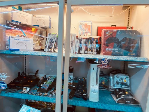 Pawn Shop «Fifth Avenue Jewelry & Pawn», reviews and photos, 8201 US-19, Port Richey, FL 34668, USA