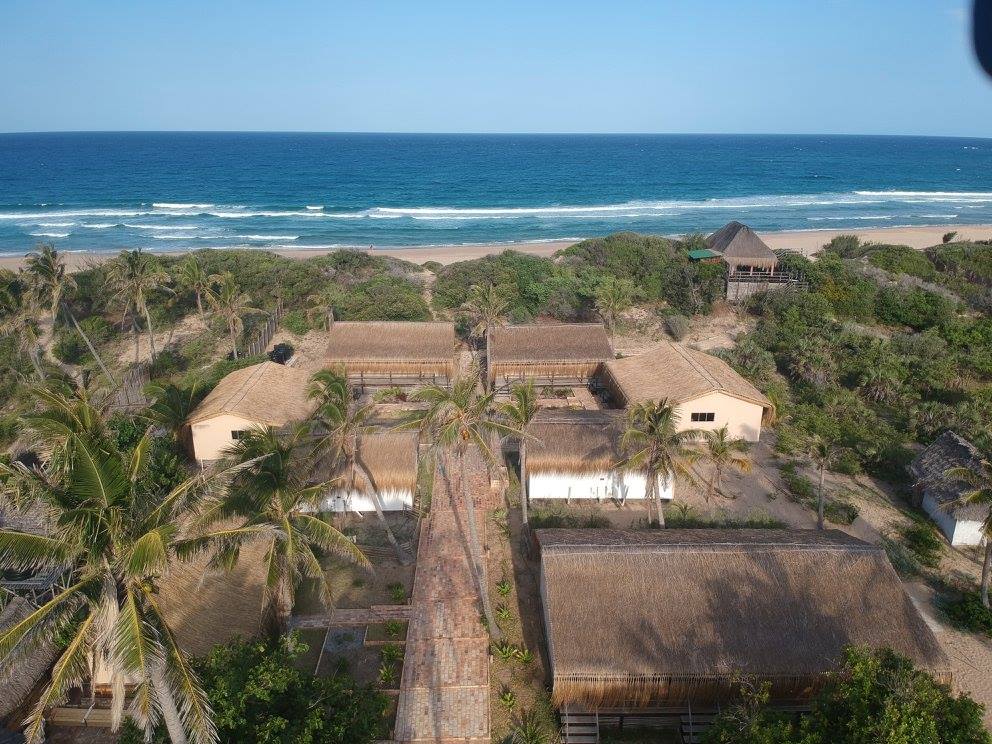 Photo of Tofo Beach and the settlement