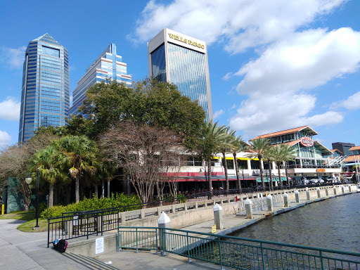 Shopping Mall «The Jacksonville Landing», reviews and photos, 2 W Independent Drive, Jacksonville, FL 32202, USA